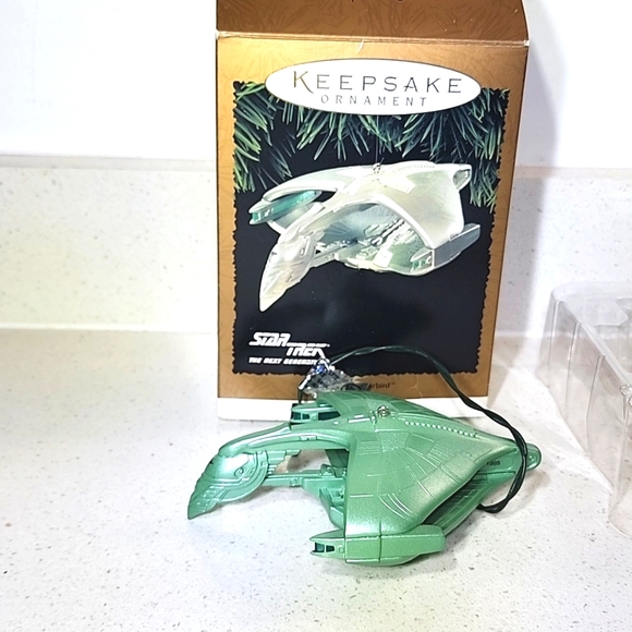 Romulan Warbird. STAR TREK THE NEXT GENERATION. Vintage Hallmark 1995 - Picture 1 of 12
